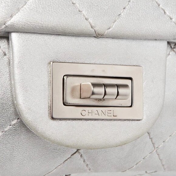 Chanel Silver Reissue 2.55 Quilted Lambskin Leather 227 Jumbo Flap Bag - Picture 5 of 11